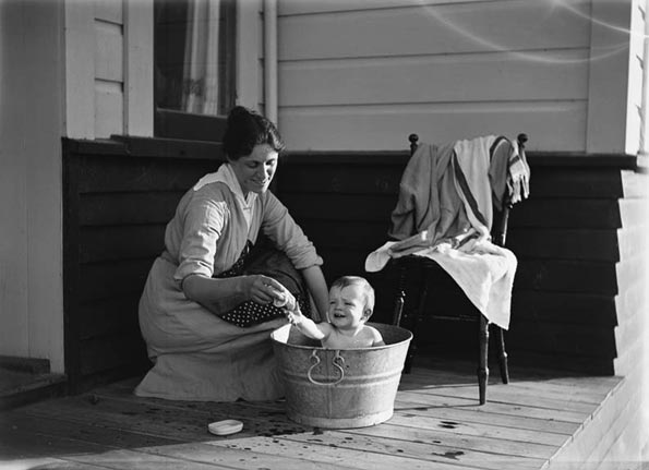 'The order of the bath', 1917