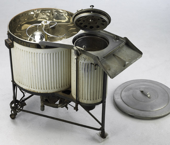 Syracuse 'Easy' washing machine, 1920s-30s